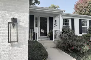 314 Collen Dr, Lombard, IL 60148 - Photo 3
