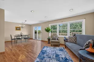 1334 Allison Ln, Schaumburg, IL 60194 - Photo 11