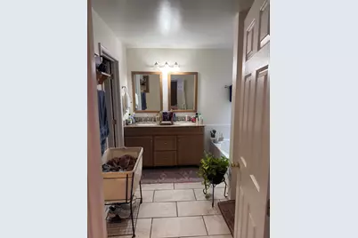 7055 Nathan Lane, Carpentersville, IL 60110 - Photo 13