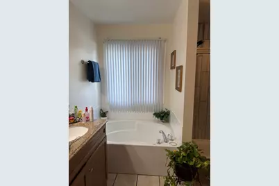 7055 Nathan Lane, Carpentersville, IL 60110 - Photo 15