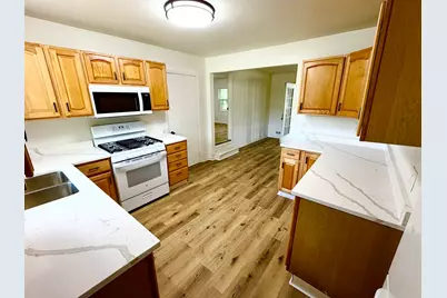 10910 Ventura Boulevard, Machesney Park, IL 61115 - Photo 5