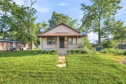 104 W Frech Street, Streator, IL 61364 - Photo 1