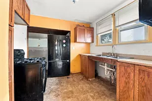 104 W Frech St, Streator, IL 61364 - Photo 13