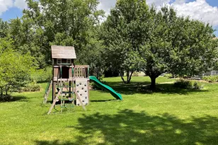 41W610 Silvana Dr, Elgin, IL 60124 - Photo 39