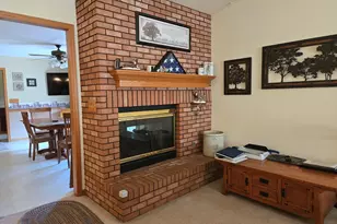 17019 Hebron Rd, Harvard, IL 60033 - Photo 7
