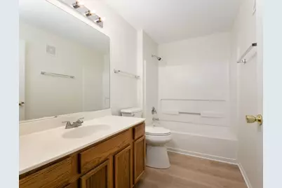 1309 Silverstone Drive #1309, Carpentersville, IL 60110 - Photo 11
