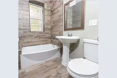 7961 S Essex Avenue, Chicago, IL 60617 - Photo 7