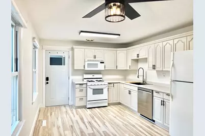 48 S Seebert Street, Cary, IL 60013 - Photo 3