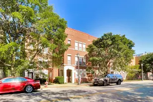 529 Chicago Ave, Evanston, IL 60202 - Photo 1