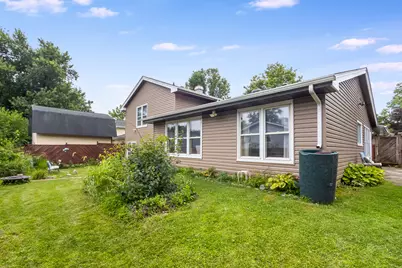 148 Newport Drive, Bolingbrook, IL 60440 - Photo 3