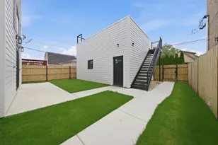 4109 N Lawndale Ave, Chicago, IL 60618 - Photo 37