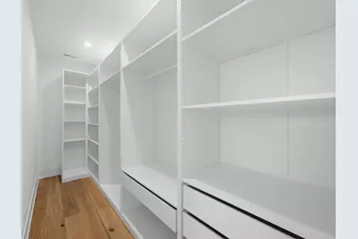 4109 N Lawndale Avenue, Chicago, IL 60618 - Photo 23
