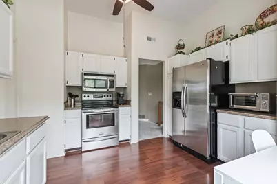 884 Shoreline Road #884, Lake Barrington, IL 60010 - Photo 5
