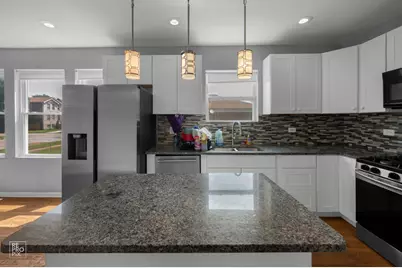 9050 S Ellis Avenue, Chicago, IL 60619 - Photo 9
