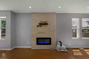 9050 S Ellis Ave, Chicago, IL 60619 - Photo 7