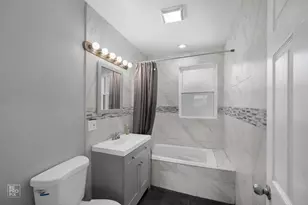 9050 S Ellis Ave, Chicago, IL 60619 - Photo 11