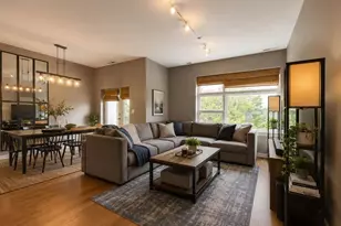 3741 N Wolcott Ave, Chicago, IL 60613 - Photo 3