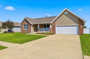 645 School Dr, Bourbonnais, IL 60914 - Photo 3