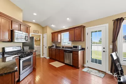 645 School Drive, Bourbonnais, IL 60914 - Photo 7