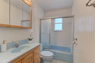 8719 Willow Rd, Hickory Hills, IL 60457 - Photo 9