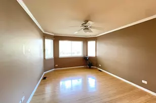 812 Canterbury Ln, Island Lake, IL 60042 - Photo 13