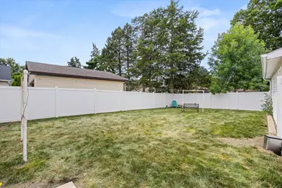1563 Crosat Street, Lasalle, IL 61301 - Photo 29