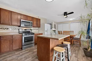 27 Belmont Dr, Romeoville, IL 60446 - Photo 9