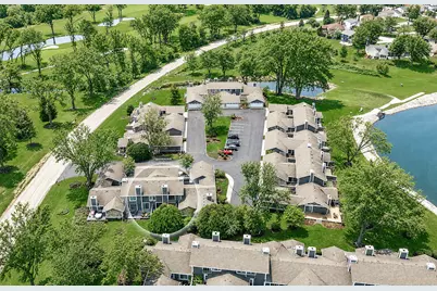 10 W Windsor Court, Sugar Grove, IL 60554 - Photo 5