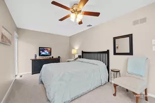 10 W Windsor Ct, Sugar Grove, IL 60554 - Photo 27