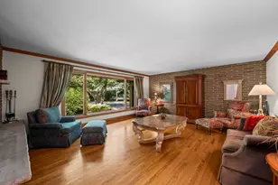 2285 Thorntree Ln, Palatine, IL 60067 - Photo 3