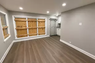4601 S Leclaire Ave, Chicago, IL 60638 - Photo 3