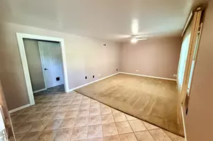 14425 Kenneth Ave, Midlothian, IL 60445 - Photo 9