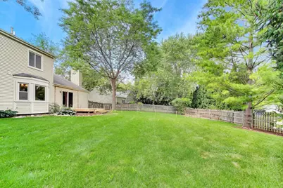 612 Wood Creek Drive, Island Lake, IL 60042 - Photo 33
