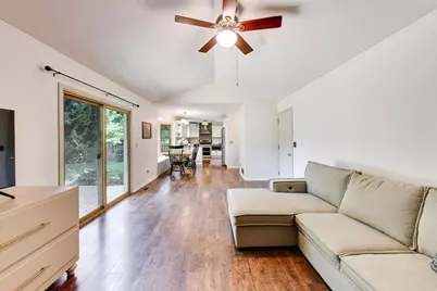 612 Wood Creek Drive, Island Lake, IL 60042 - Photo 15