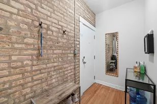 4343 N Sacramento Ave, Chicago, IL 60618 - Photo 3