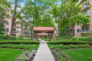 5100 W 96th St, Oak Lawn, IL 60453 - Photo 1