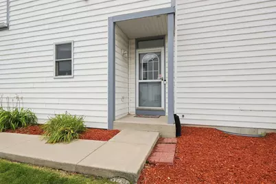 1800 Waters Edge Drive, Minooka, IL 60447 - Photo 3