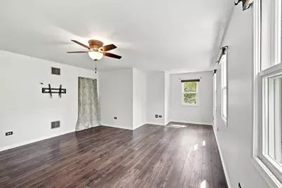 3985 Dorchester Avenue, Gurnee, IL 60031 - Photo 17