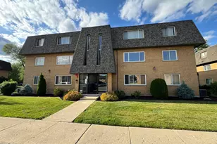 6616 104th Pl, Chicago Ridge, IL 60415 - Photo 1