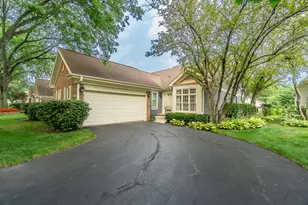 2157 N Lake Shore Cir, Arlington Heights, IL 60004 - Photo 1