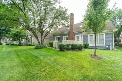 2157 N Lake Shore Circle, Arlington Heights, IL 60004 - Photo 15