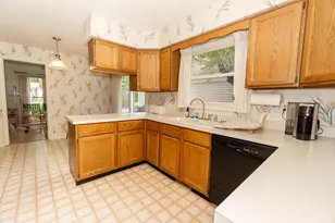 2157 N Lake Shore Cir, Arlington Heights, IL 60004 - Photo 5
