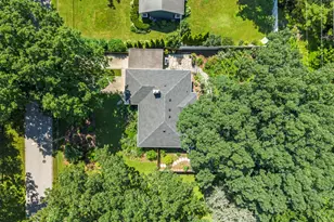 431 Oakwood Dr, Geneva, IL 60134 - Photo 29