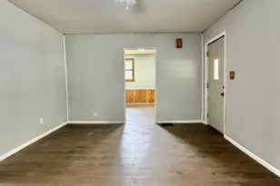 302 E Jackson St, Saybrook, IL 61770 - Photo 5