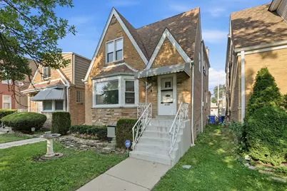 4923 N Mason Avenue, Chicago, IL 60630 - Photo 1