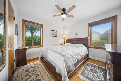 6647 N Crawford Avenue, Lincolnwood, IL 60712 - Photo 9