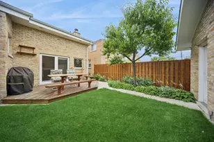 6647 N Crawford Ave, Lincolnwood, IL 60712 - Photo 21