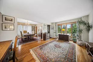 6647 N Crawford Ave, Lincolnwood, IL 60712 - Photo 3