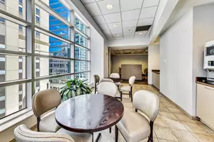 545 N Dearborn St, Chicago, IL 60654 - Photo 29