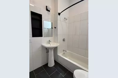 2216 W Taylor Street #3R, Chicago, IL 60612 - Photo 9